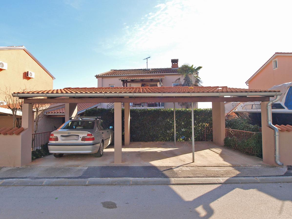 Apartment Mitar 1271 Fažana Buitenkant foto